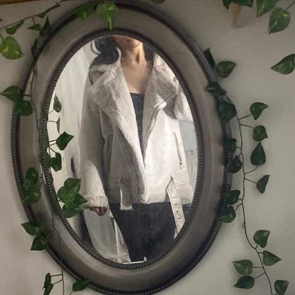 leather jacket - Picture 3 of 4